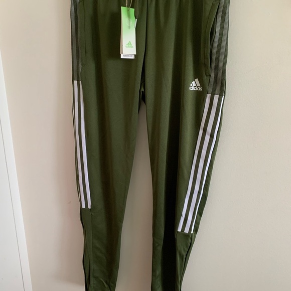 Adidas Wilpin/White Track Pants. Regular Fit, Tapered Leg with Zipper M - Picture 2 of 9